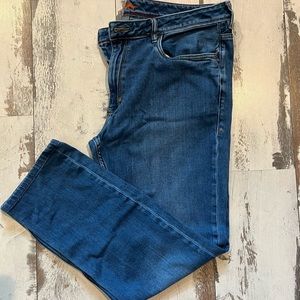 Tommy Bahama mens jeans 38/32